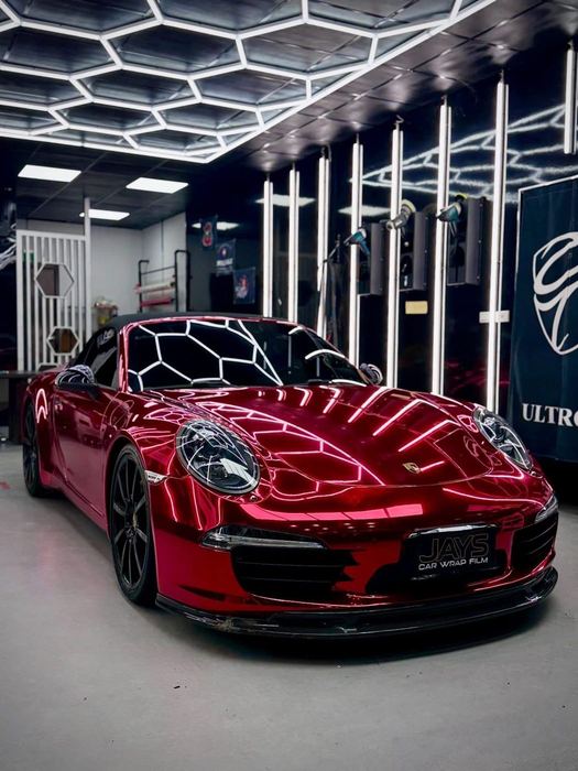 Porsche 911 高亮電鍍紅 細節