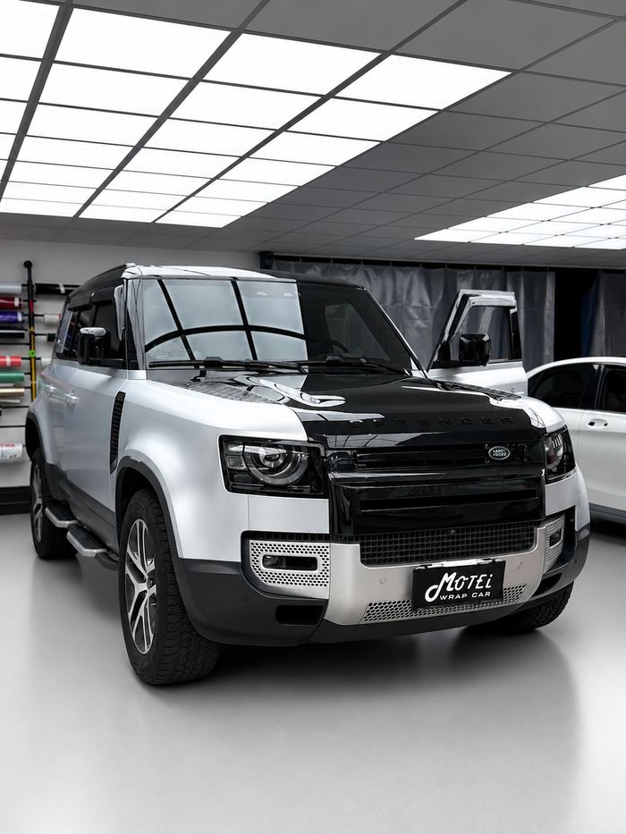 Land Rover Defender 引擎蓋車頂黑化