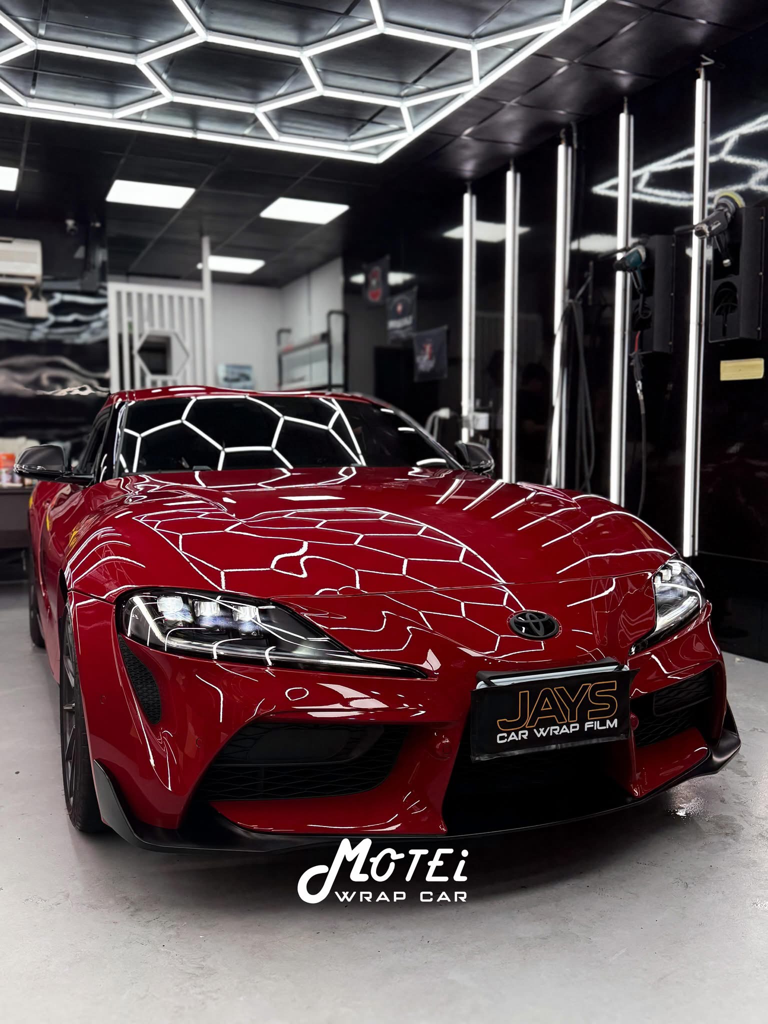 Supra 後視